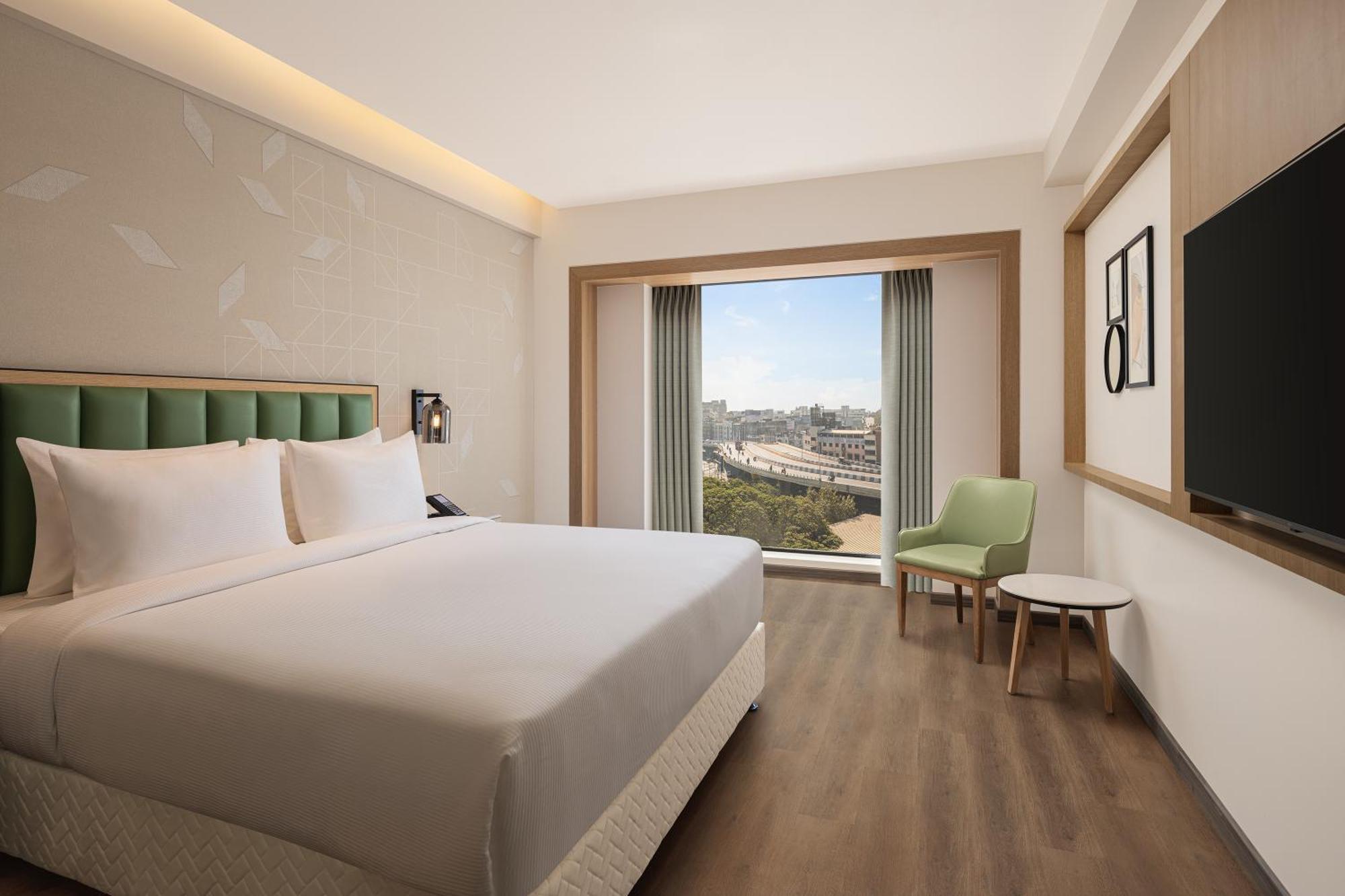 Hilton Garden Inn Surat City Centre Exterior foto